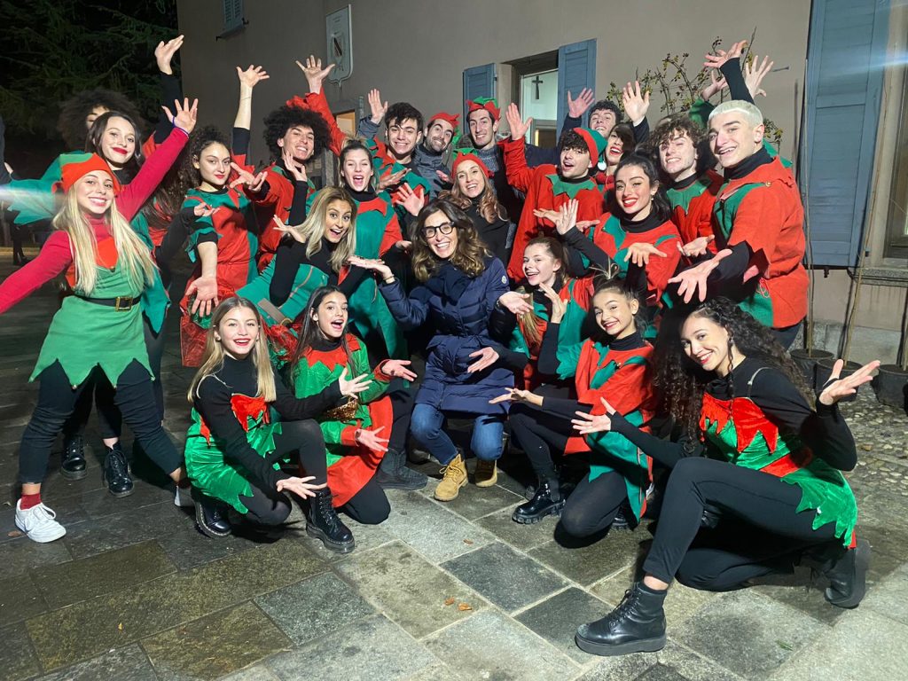 Matteo Addino e i suoi elfi regalano un sorriso agli anziani