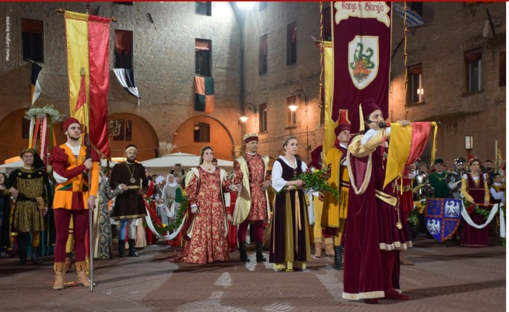 Ancora un weekend con il Palio di Ferrara e il fascino di oltre 1000 anni di storia