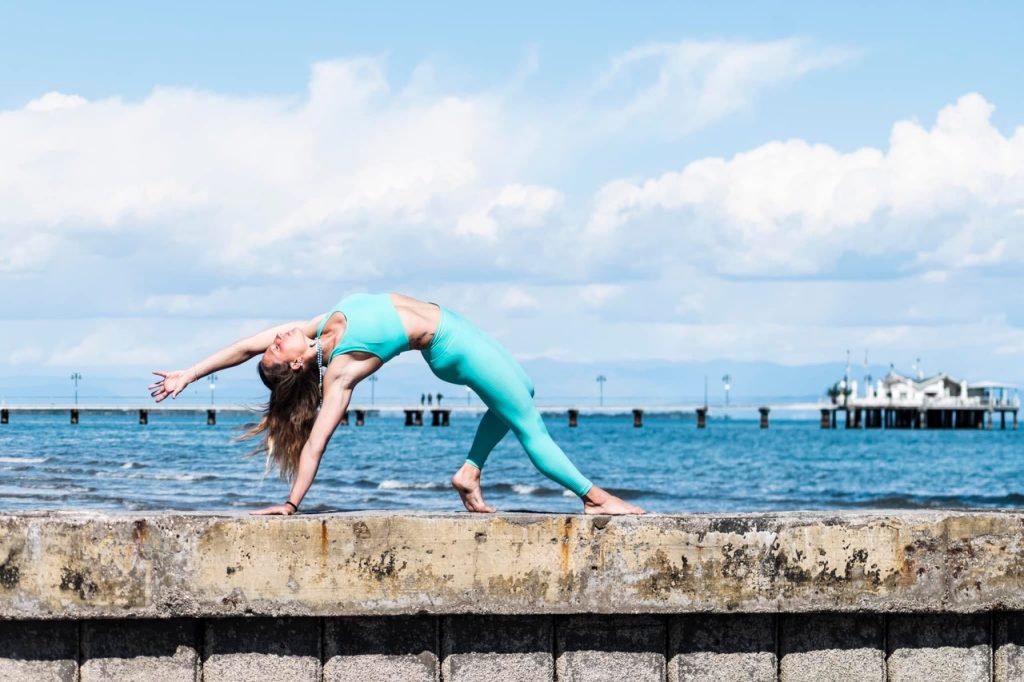 A Lignano Sabbiadoro lo Yoga si fa in spiaggia