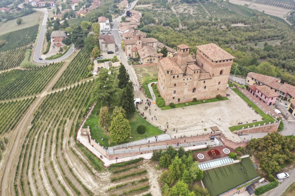 Food & Wine Tourism Forum, in Piemonte al Castello Grinzane Cavour