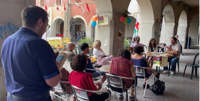 In Maremma rinasce l’antica forma del Teatro che entra nelle case, nei cortili dei Borghi e si paga con i prodotti locali