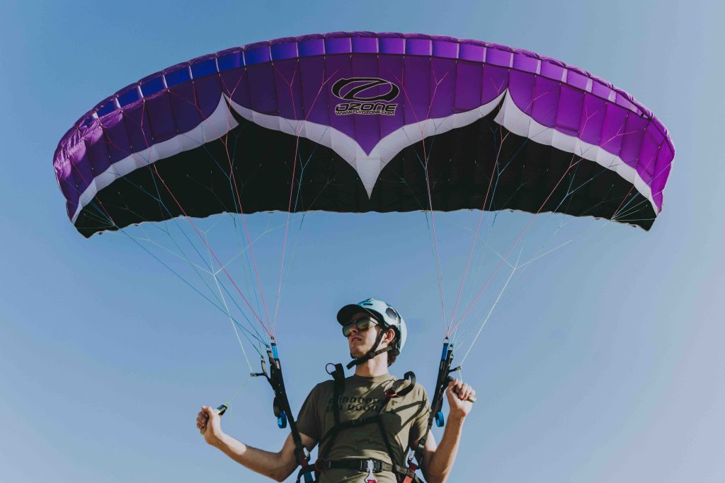 Da Icaro a Leonardo il sogno del volo è sul parapendio