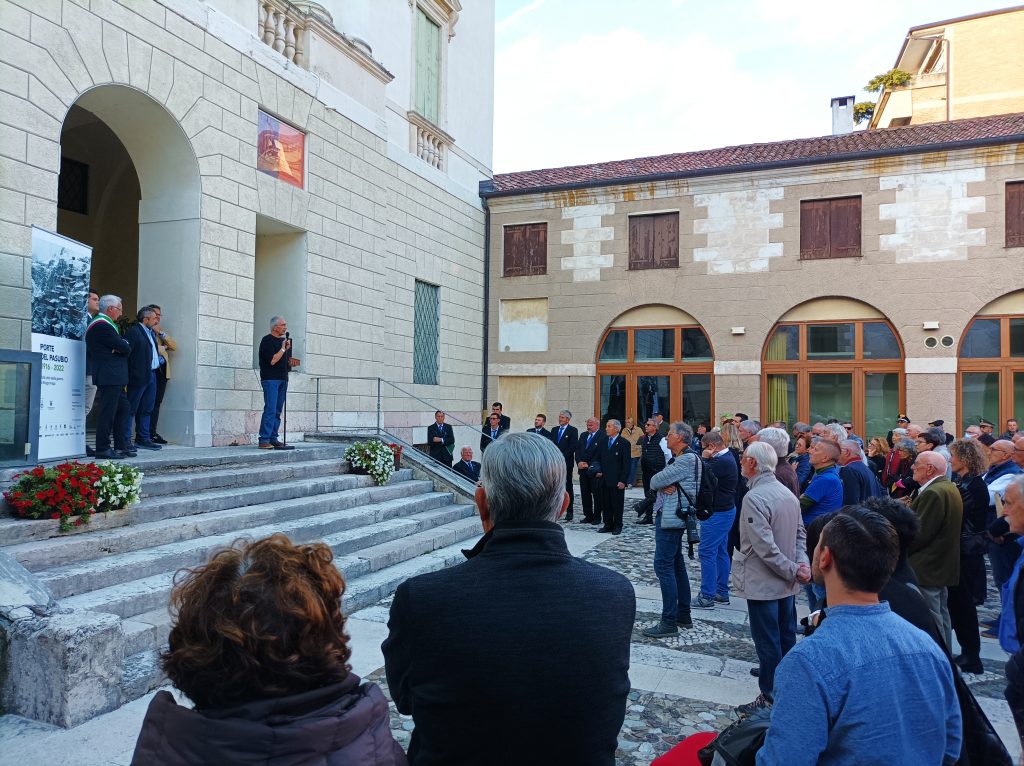 Schio inaugura la mostra “Porte del Pasubio”1916-2022 da città della guerra a rifugio a turismo di massa