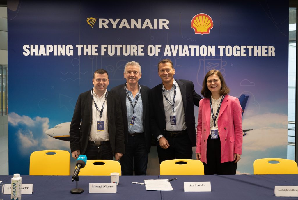 Ryanair e Shell firmano un accordo per la fornitura di carburante sostenibile