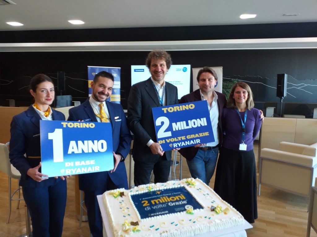 Ryanair celebra il primo anniversario della base a Torino e lancia l’operativo invernale con nuove rotte