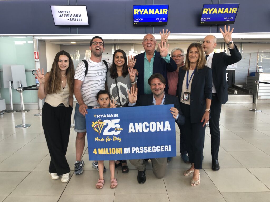 Ryanair celebra 25 anni in Italia e 4 milioni di passeggeri dall’aeroporto di Ancona