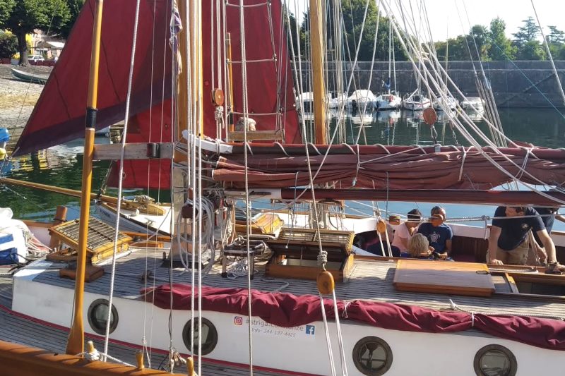 In bici tra i mirtilli o tour in barca a vela d’epoca nel fine settimana sul Lago Maggiore a Ispra