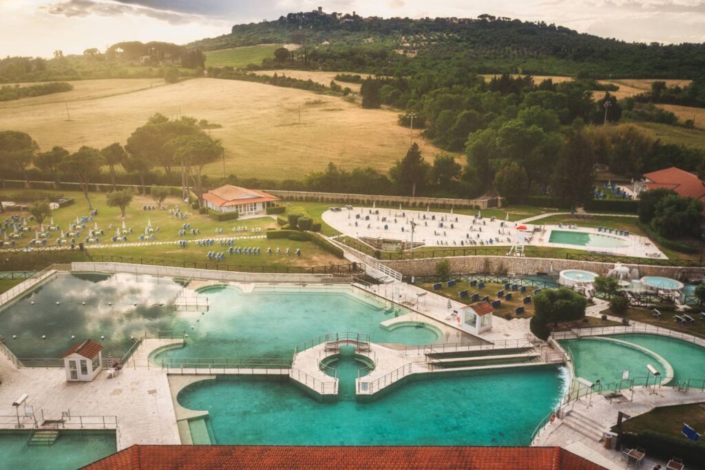 L’estate romana a Terme di Saturnia con i sapori della maremma