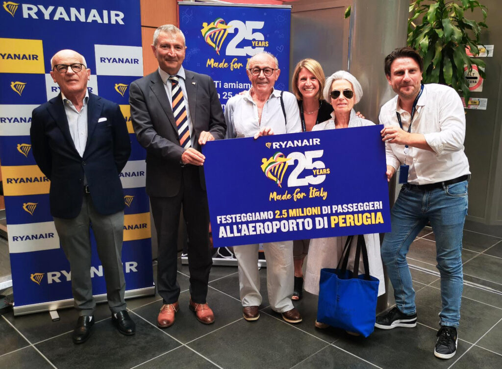 Ryanair celebra 2,5 milioni di passeggeri trasportati a Perugia