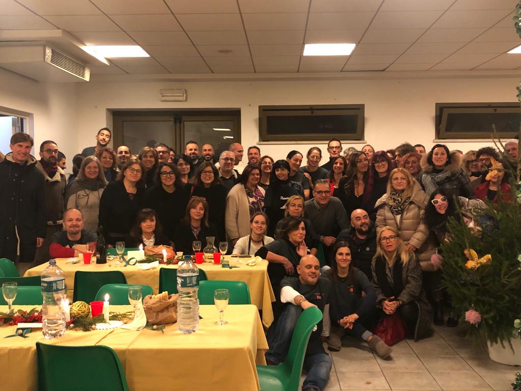 Bellaria Igea Marina la cena di solidarietà del Natale riunisce I dipendenti del Comune della costa romagnola