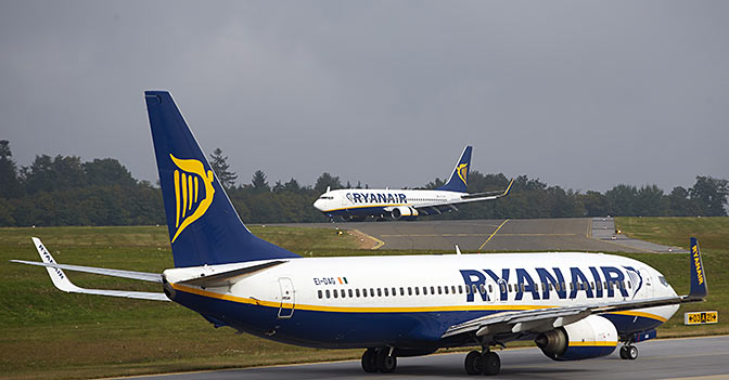 Ryanair persegue personalmente i passeggeri molesti e intenta una causa civile contro un passeggero molesto 
