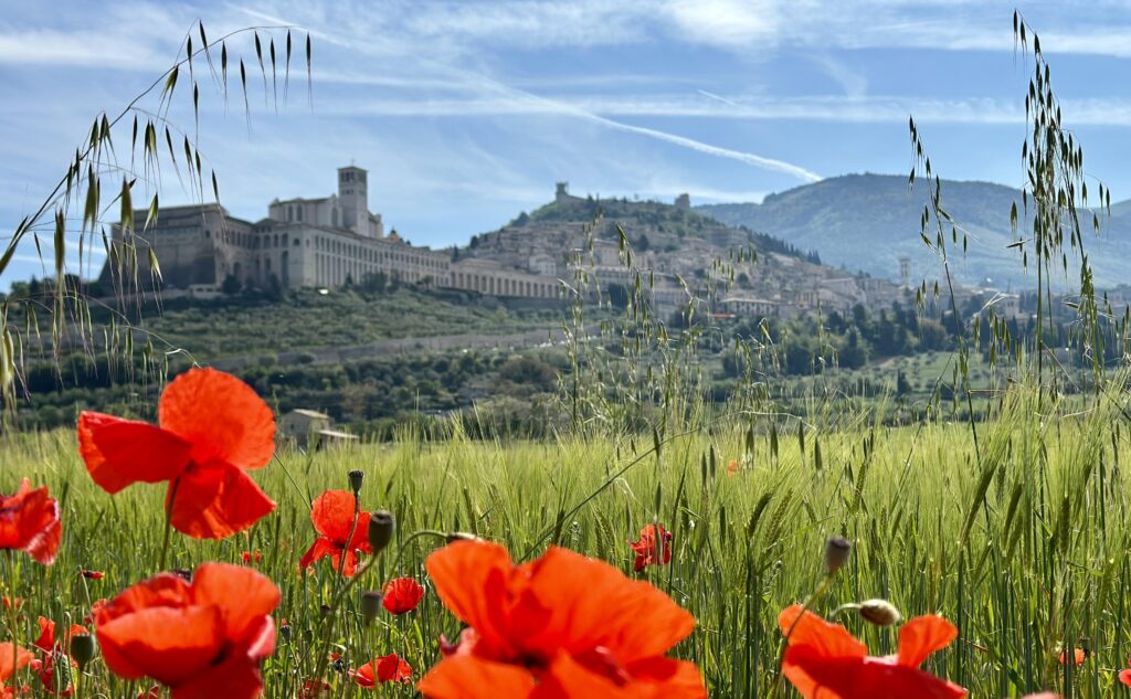 La Pasqua dell’Umbria  tra misticismo natura, cultura, tradizioni alla convivialità della tavola