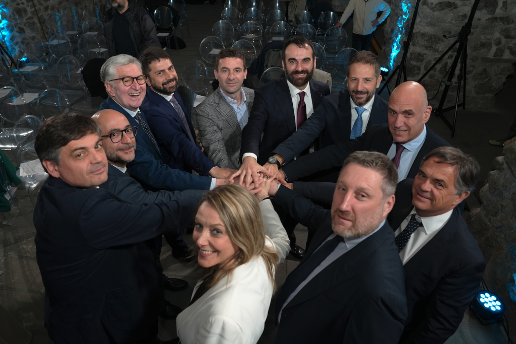 È stata siglata la “Carta di Amalfi” per un nuovo rapporto tra destinazioni turistiche e comunità residenti