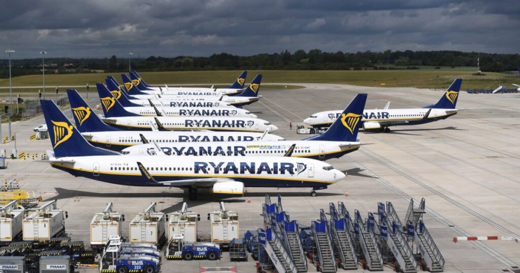 Ryanair, first european airline to carry 200m  passengers in one year 