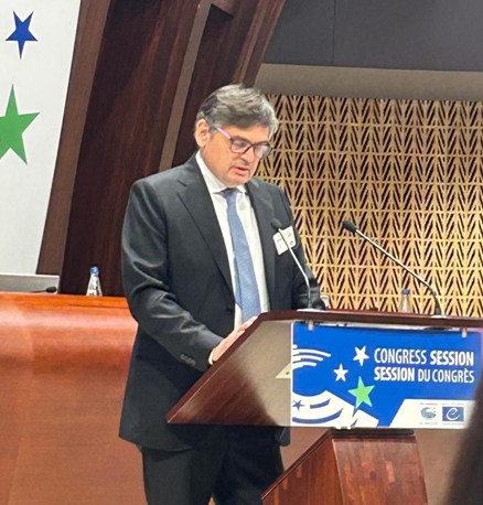 Il Sindaco di Capri porta al Consiglio d’Europa il tema dell’iperturismo, una sfida europea che richiede regole comuni